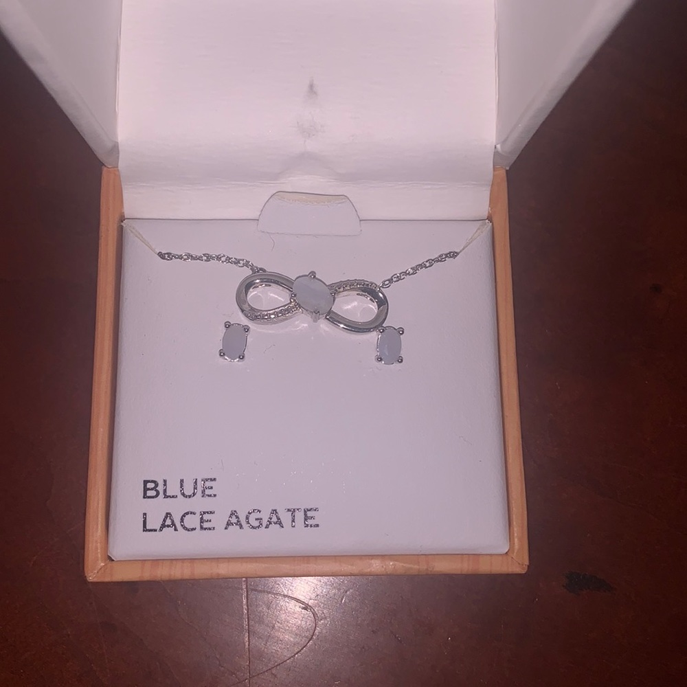 Made for you infinity necklace and earring set